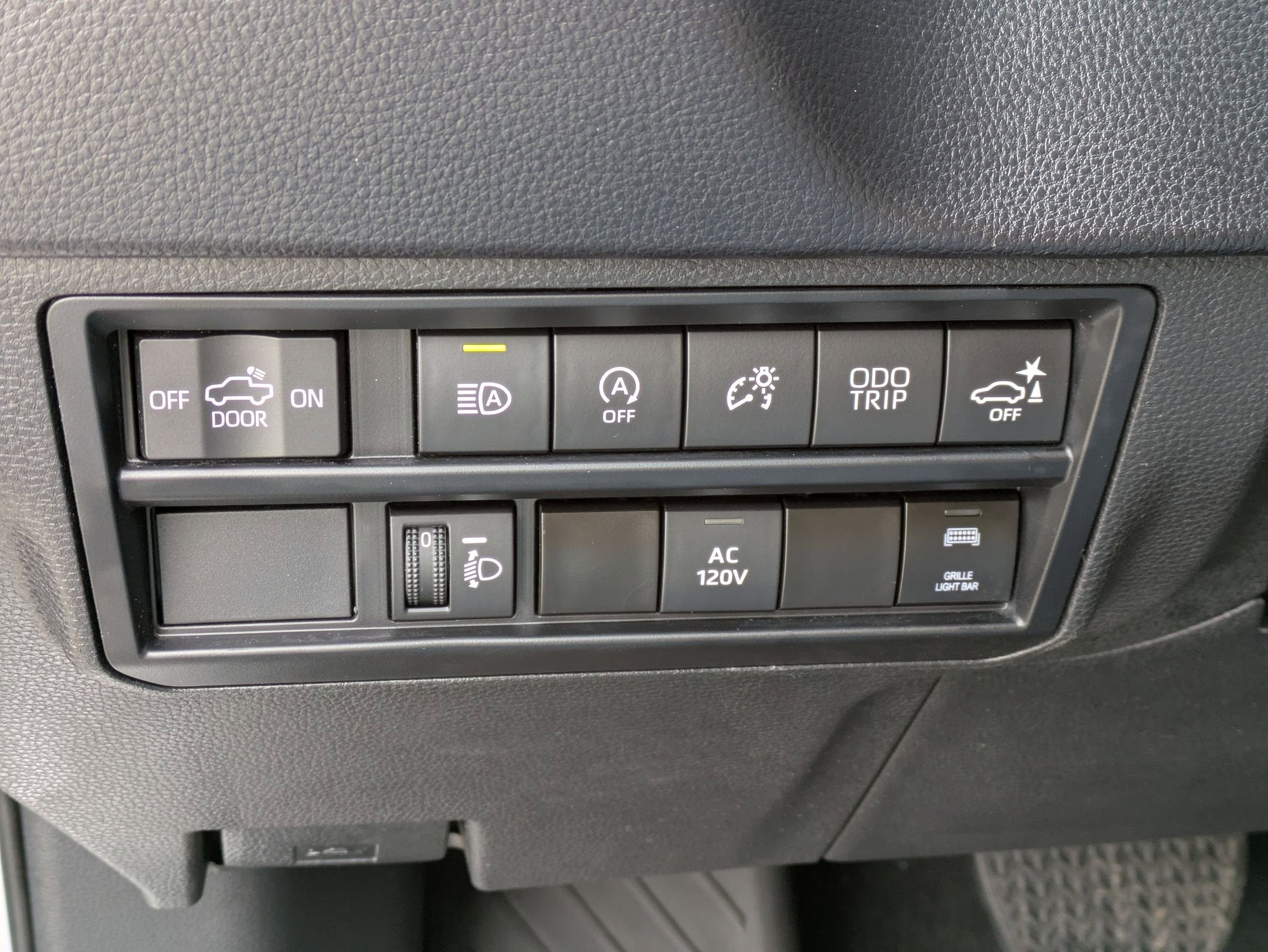 2023 Toyota Tundra 4WD SR5