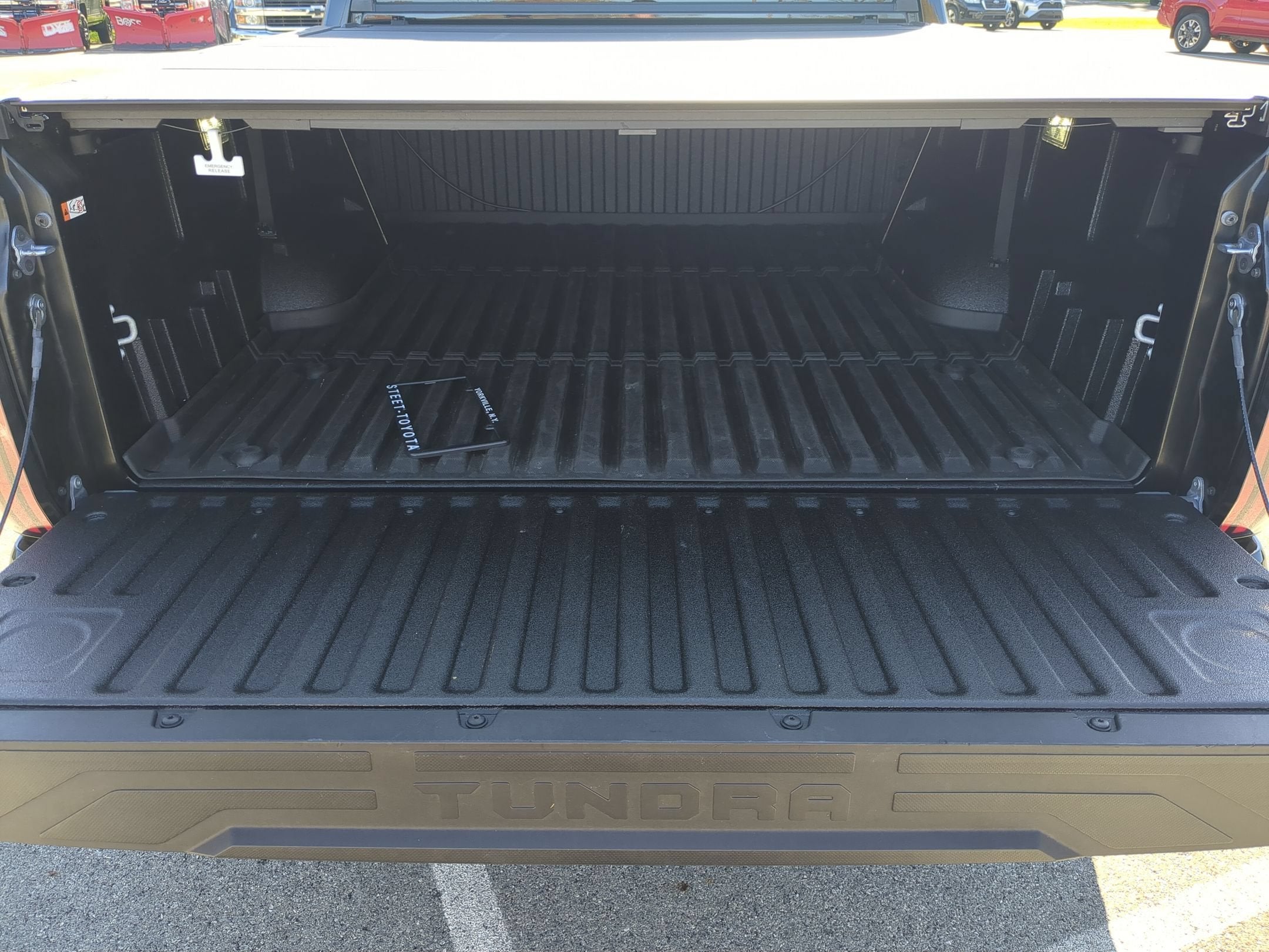 2025 Toyota Tundra 4WD Base