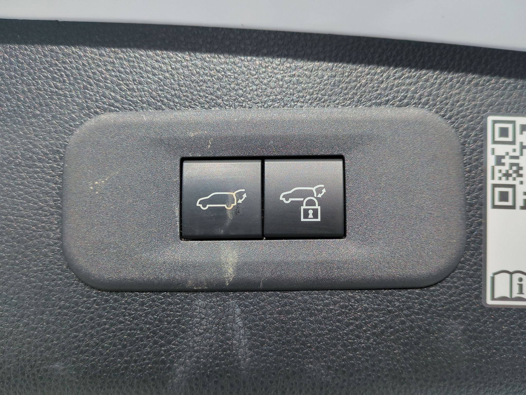 2025 Toyota Crown Signia Base