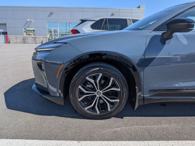 2025 Toyota Crown Signia Base