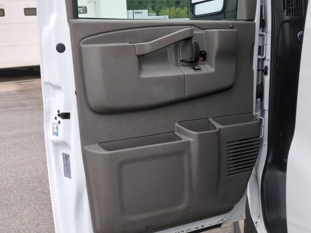2025 Chevrolet Express 2500 Work Van Cargo