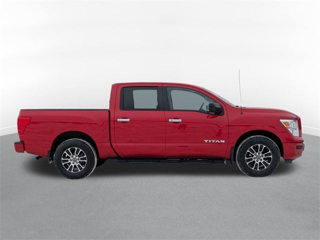2021 Nissan Titan SV
