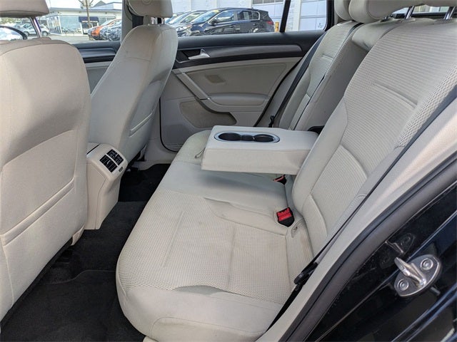 2019 Volkswagen Golf SportWagen S