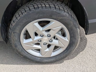 2025 Hyundai Kona SE
