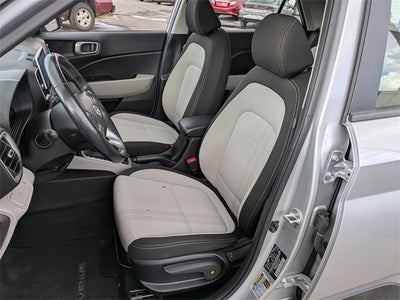 2023 Hyundai Venue SEL