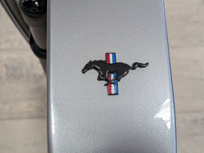 2000 Ford Mustang Base