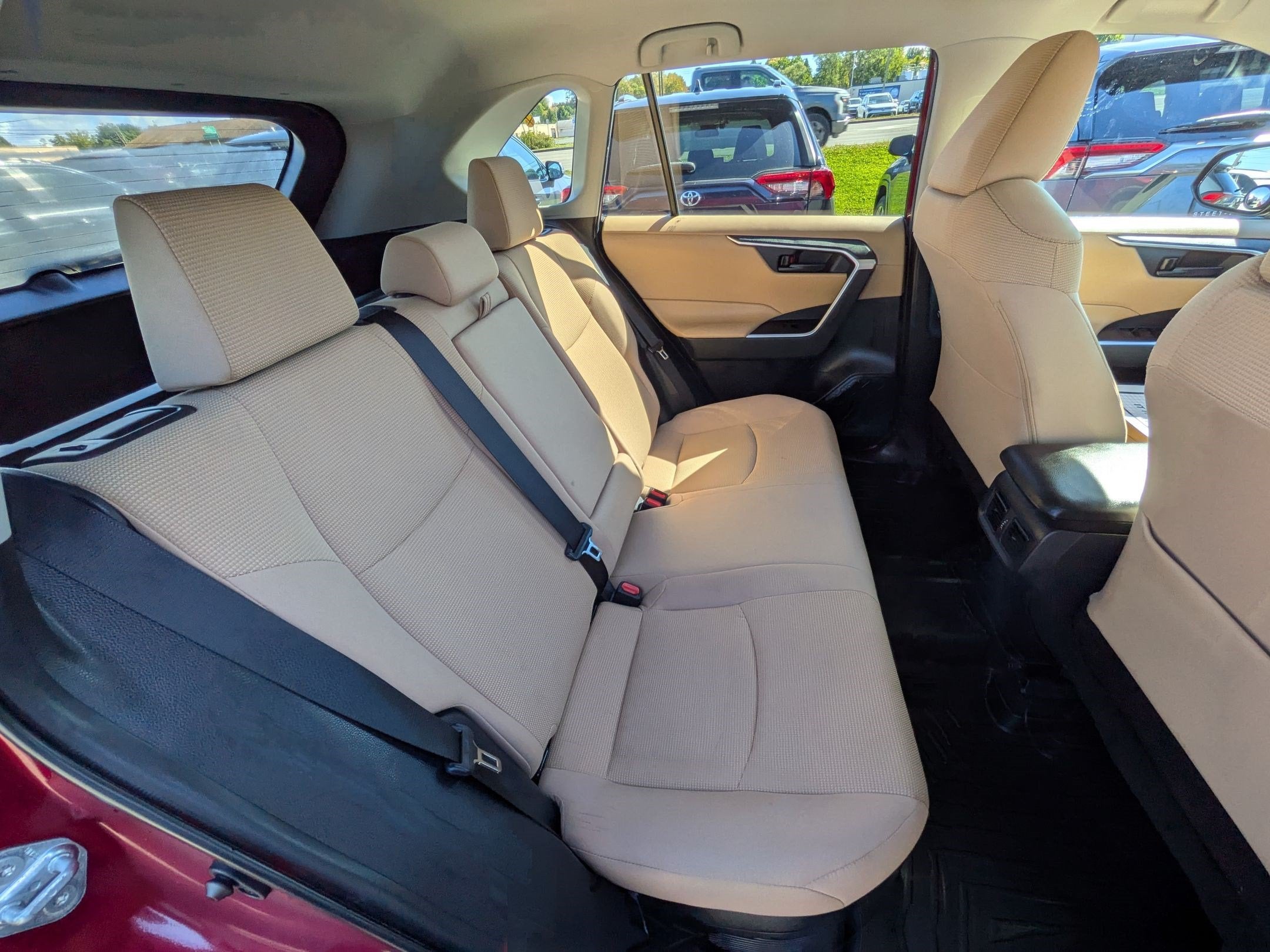 2019 Toyota RAV4 Hybrid LE