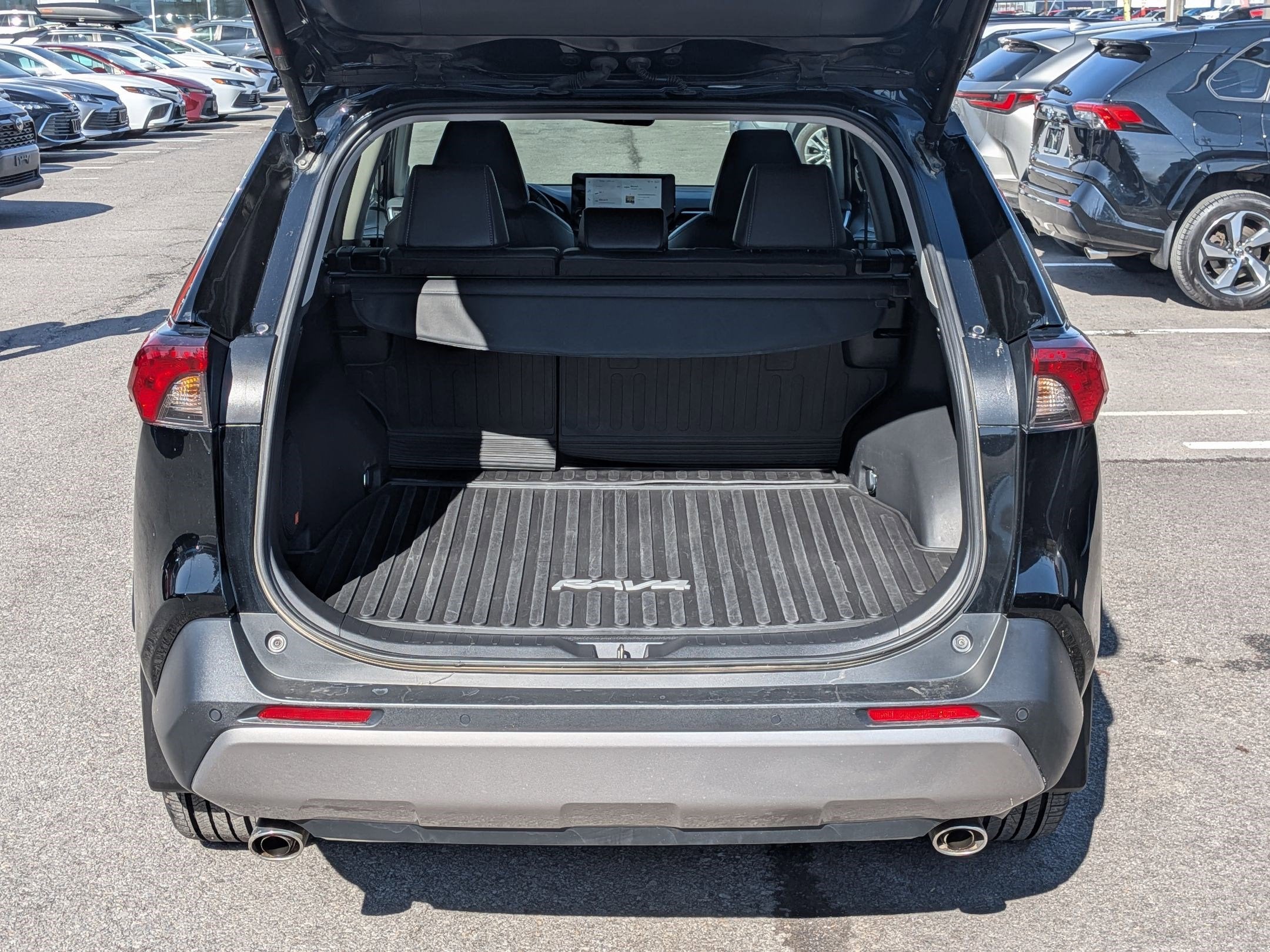 2024 Toyota RAV4 Limited w/ Advanced Tech & Cold Weather Pkg