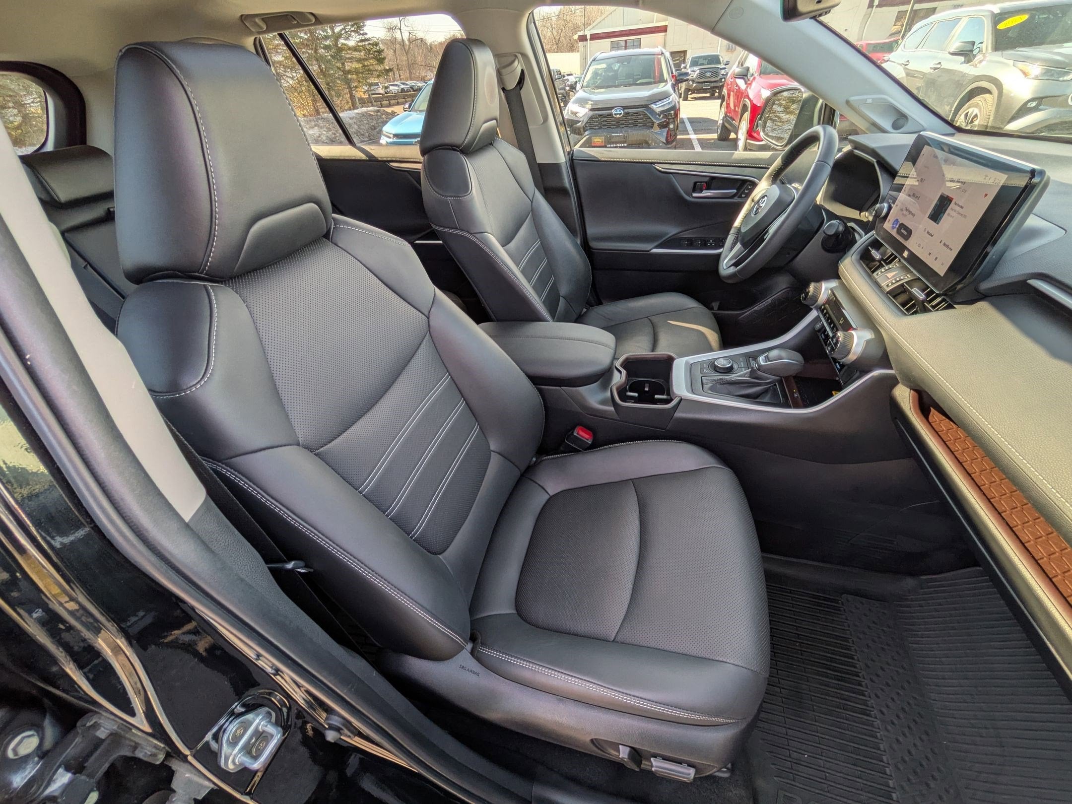 2024 Toyota RAV4 Limited w/ Advanced Tech & Cold Weather Pkg