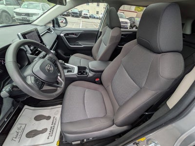 2023 Toyota RAV4 XLE w/ Convenience & Cold Weather Pkg