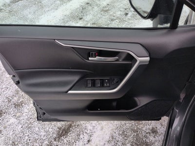 2023 Toyota RAV4 XLE w/ Convenience & Cold Weather Pkg