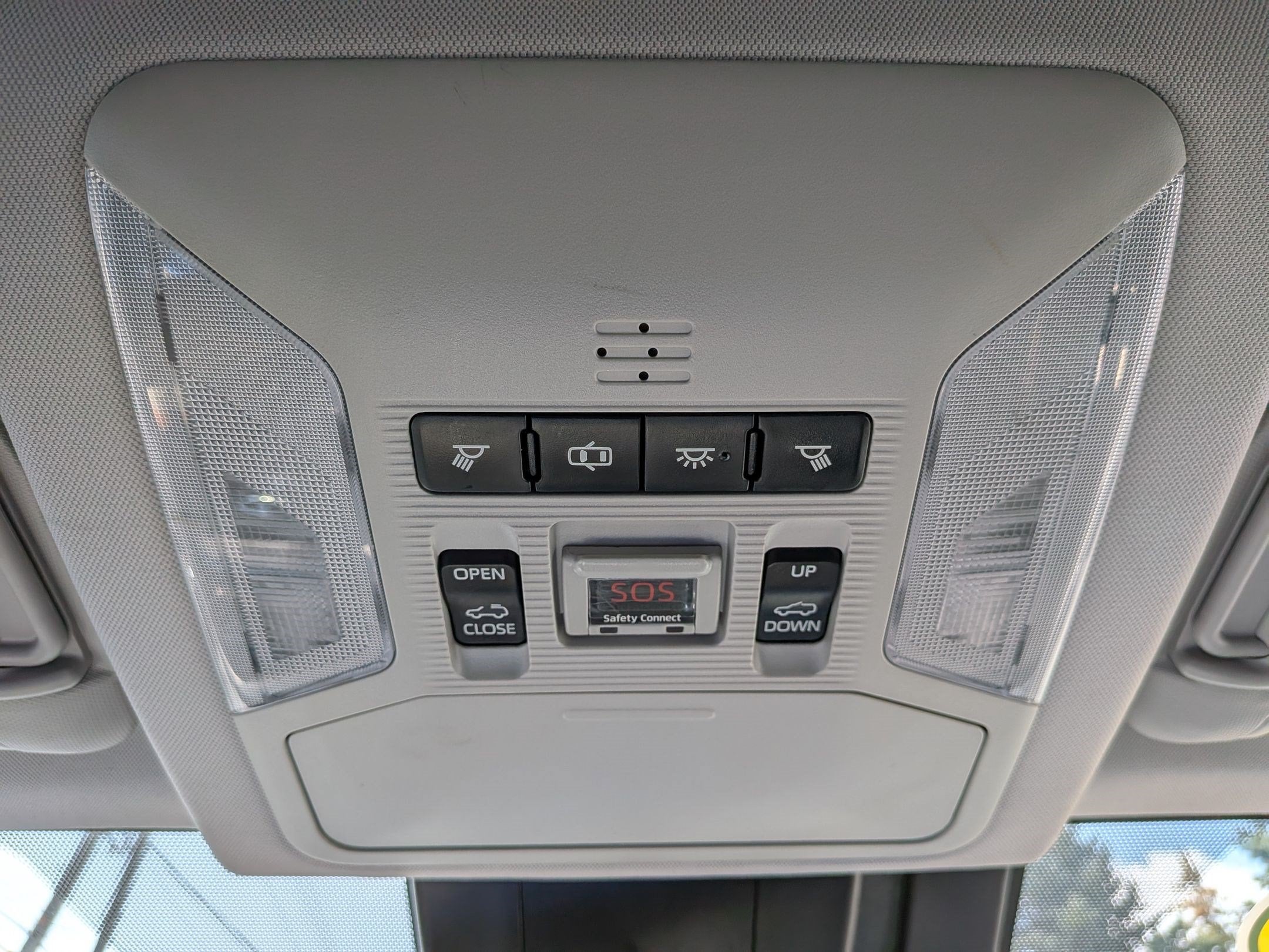 2019 Toyota RAV4 XLE w/ Convenience & Cold Weather Pkg