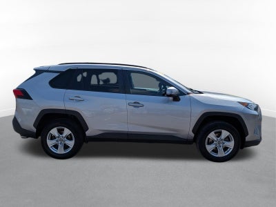 2019 Toyota RAV4 XLE w/ Convenience & Cold Weather Pkg