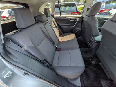 2019 Toyota RAV4 XLE w/ Convenience & Cold Weather Pkg