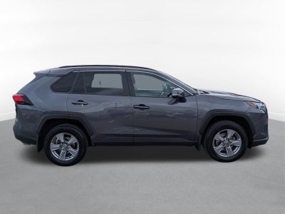 2023 Toyota RAV4 XLE w/ Convenience & Cold Weather Pkg