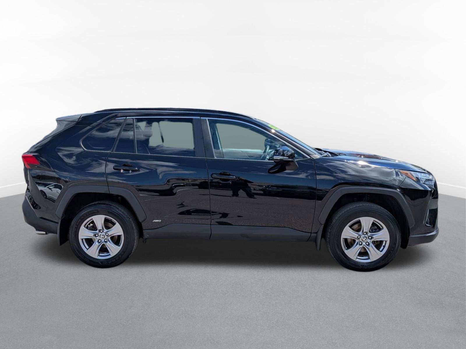 2023 Toyota RAV4 Hybrid XLE w/ Convenience & Cold Weather Pkg