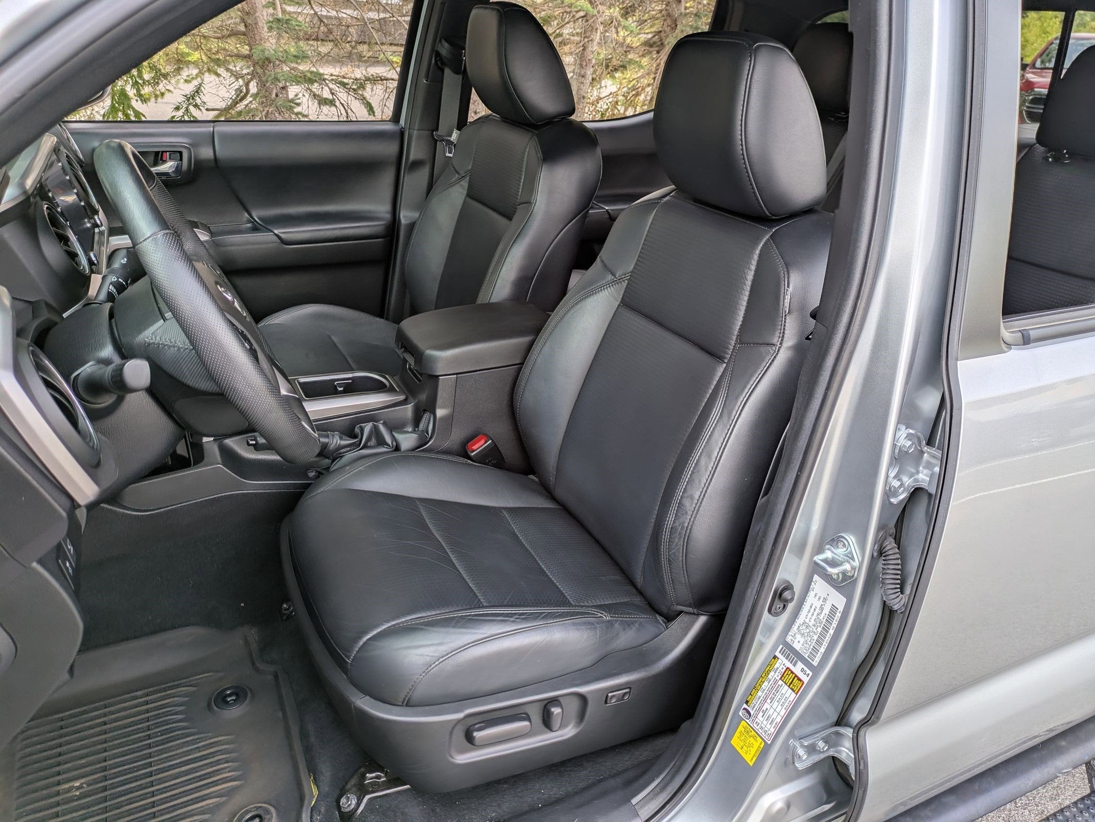 2023 Toyota Tacoma Limited V6