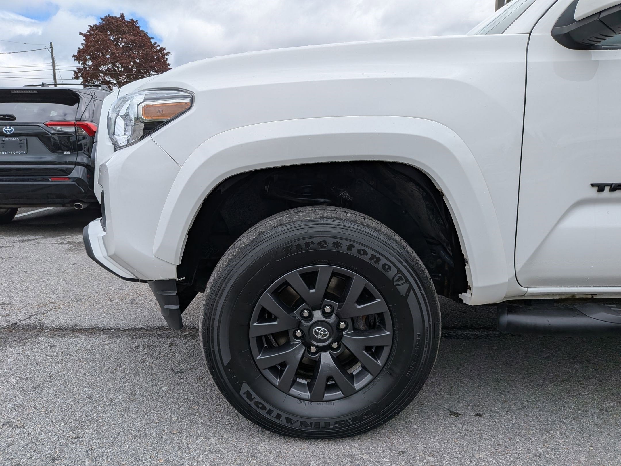 2023 Toyota Tacoma SR5 LONG BED V6