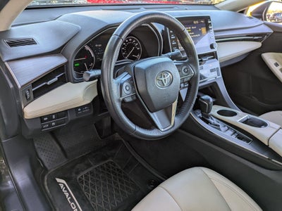 2021 Toyota Avalon Hybrid XLE Plus
