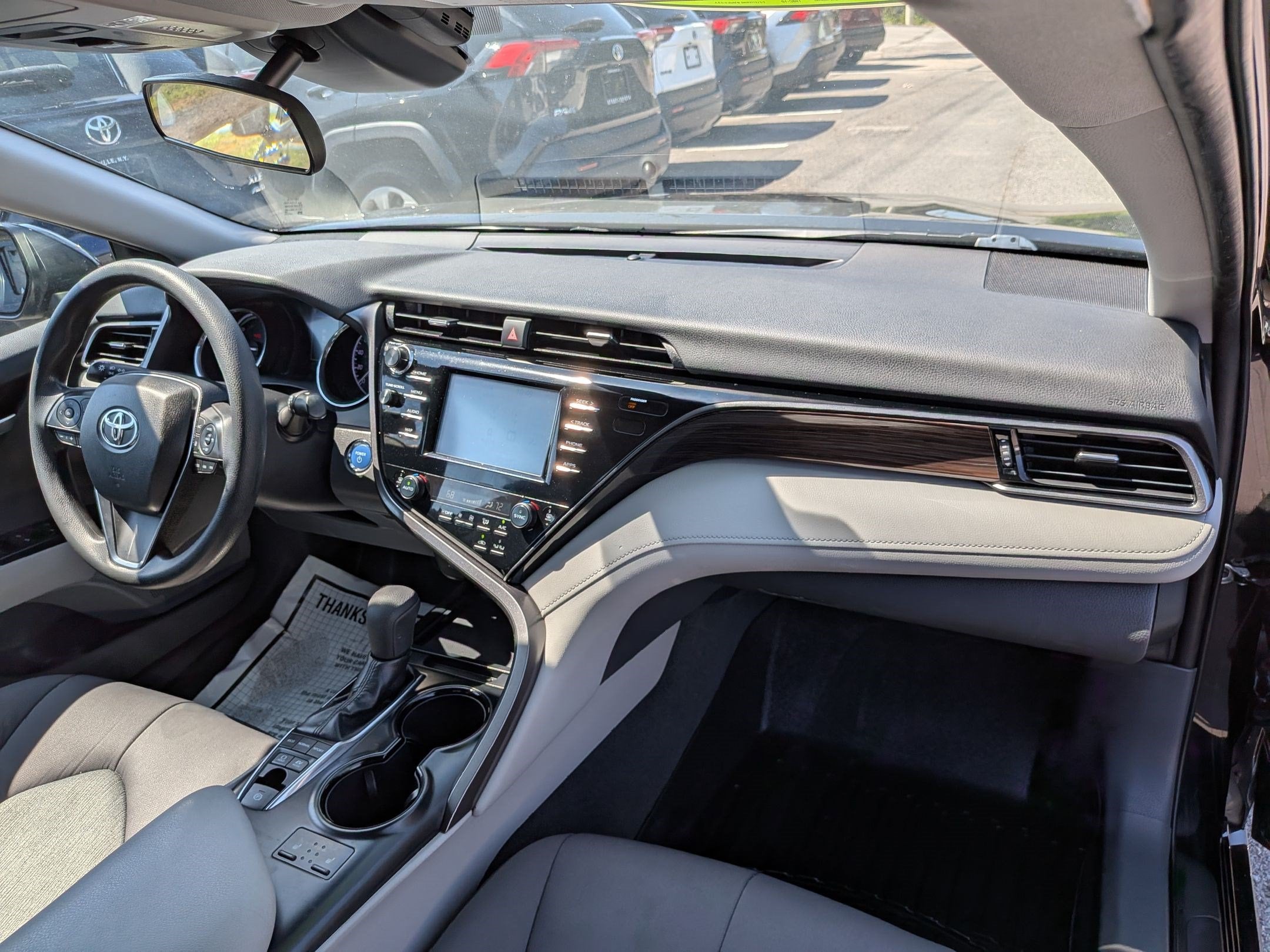 2019 Toyota Camry Hybrid LE