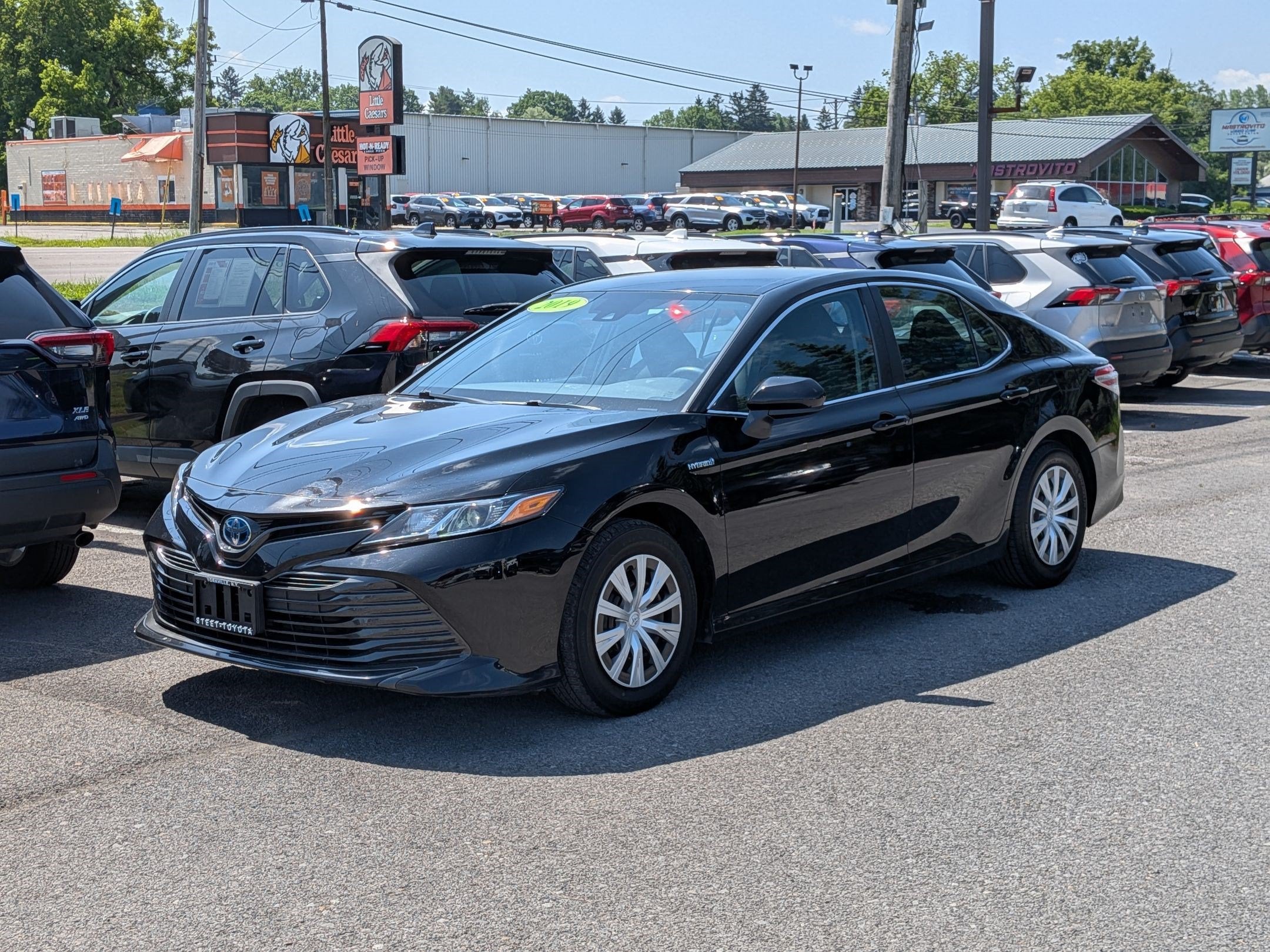 2019 Toyota Camry Hybrid LE