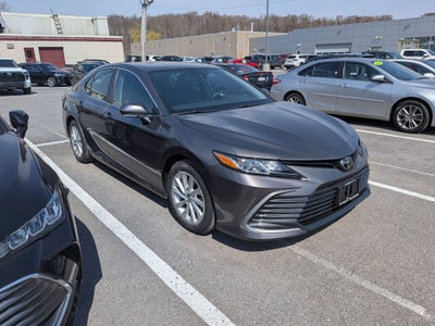 2022 Toyota Camry LE w/ Cold Weather Pkg