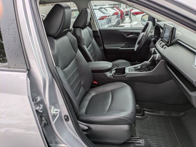 2022 Toyota RAV4 Hybrid XLE Premium