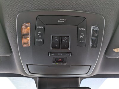 2022 Toyota Sienna XSE AWD 7 Passenger