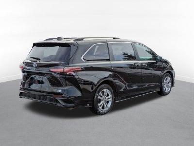 2022 Toyota Sienna XSE AWD 7 Passenger