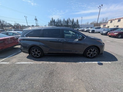 2025 Toyota Sienna Platinum 7 Passenger