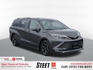2025 Toyota Sienna Platinum 7 Passenger