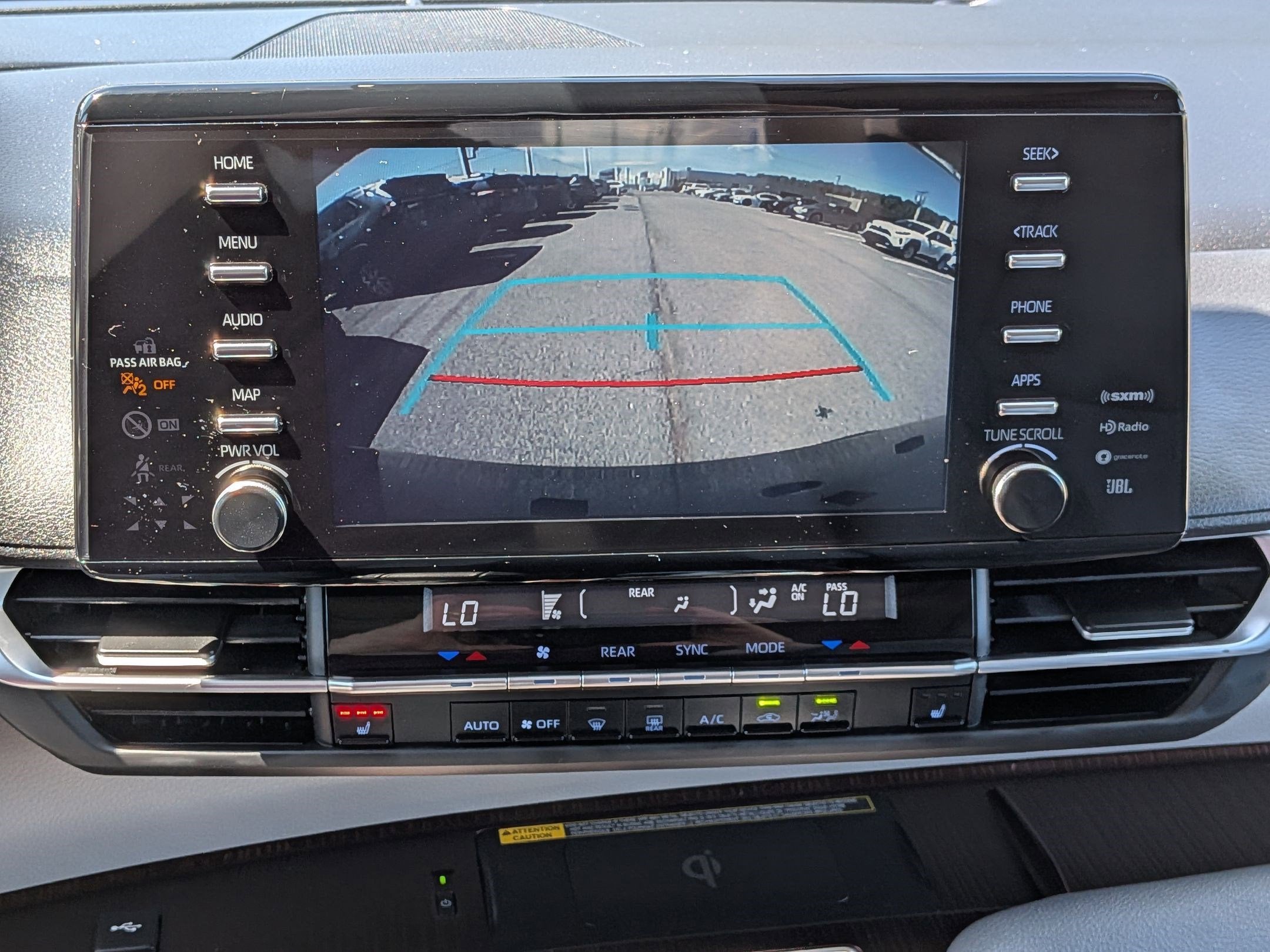 2024 Toyota Sienna XLE Plus Pkg 7 Passenger