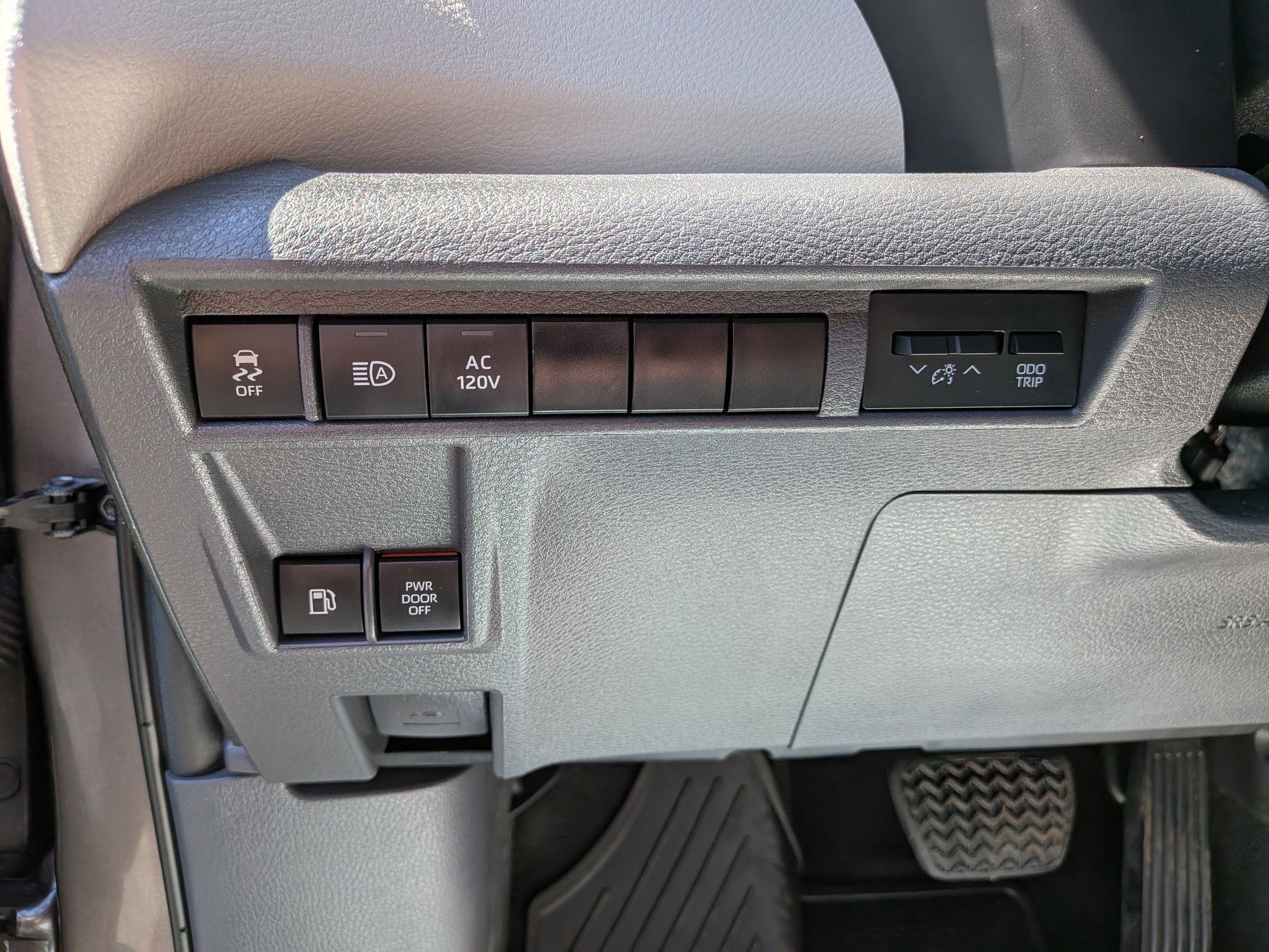 2024 Toyota Sienna XLE Plus Pkg 7 Passenger