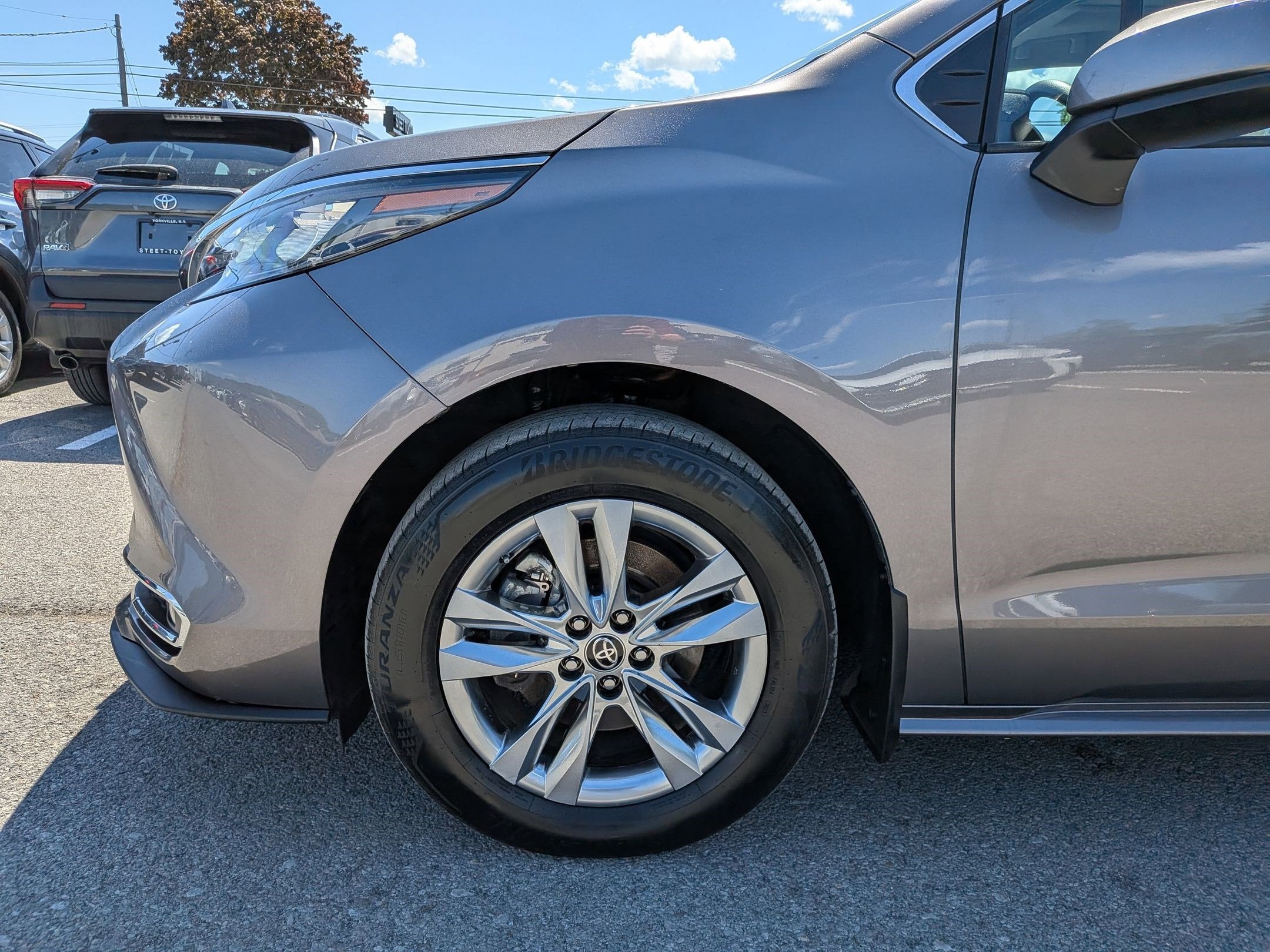2024 Toyota Sienna XLE Plus Pkg 7 Passenger