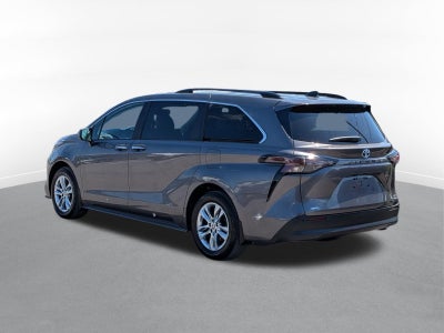 2024 Toyota Sienna XLE Plus Pkg 7 Passenger