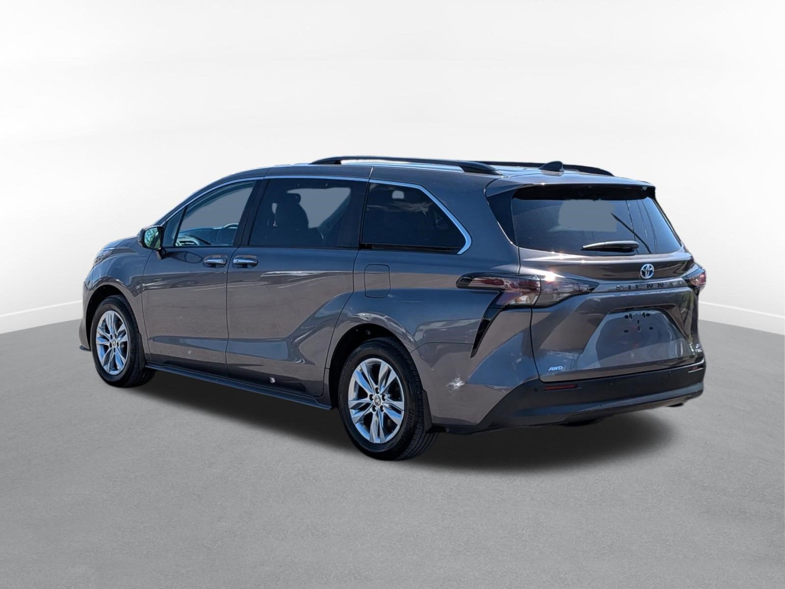 2024 Toyota Sienna XLE Plus Pkg 7 Passenger