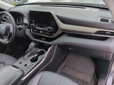 2024 Toyota Highlander Hybrid XLE