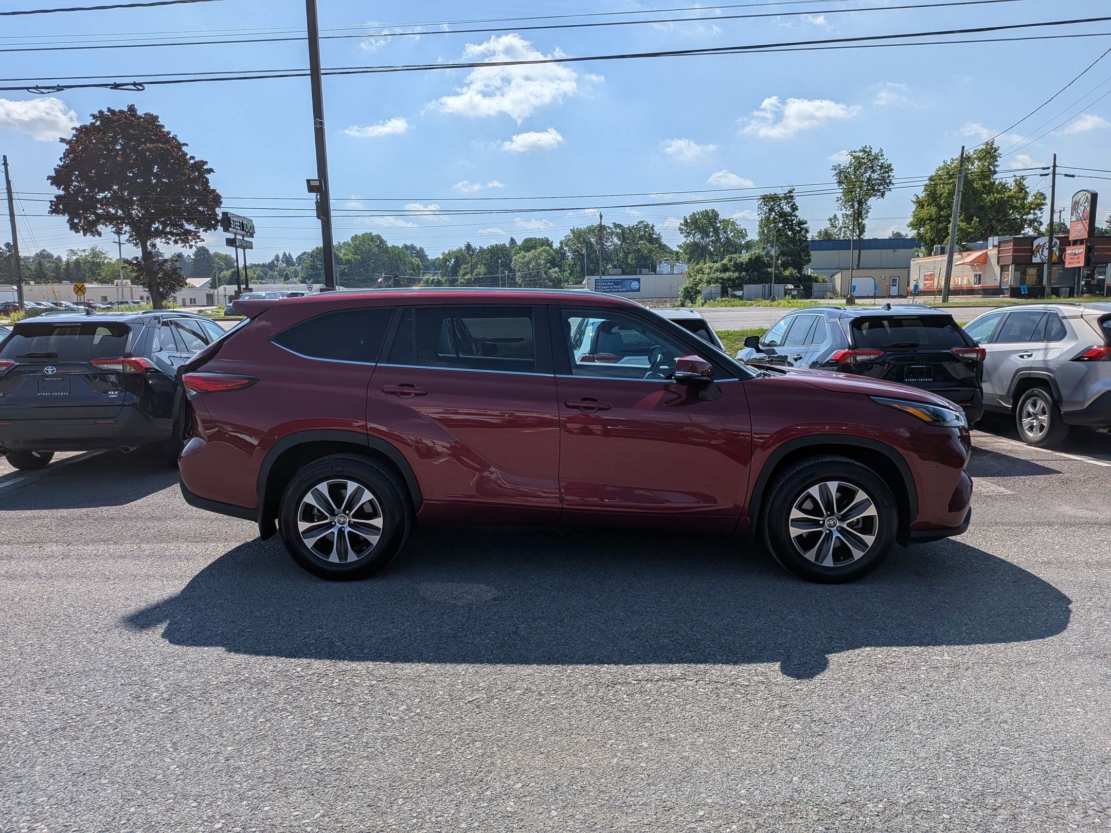 2023 Toyota Highlander XLE