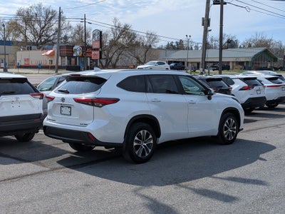 2023 Toyota Highlander XLE