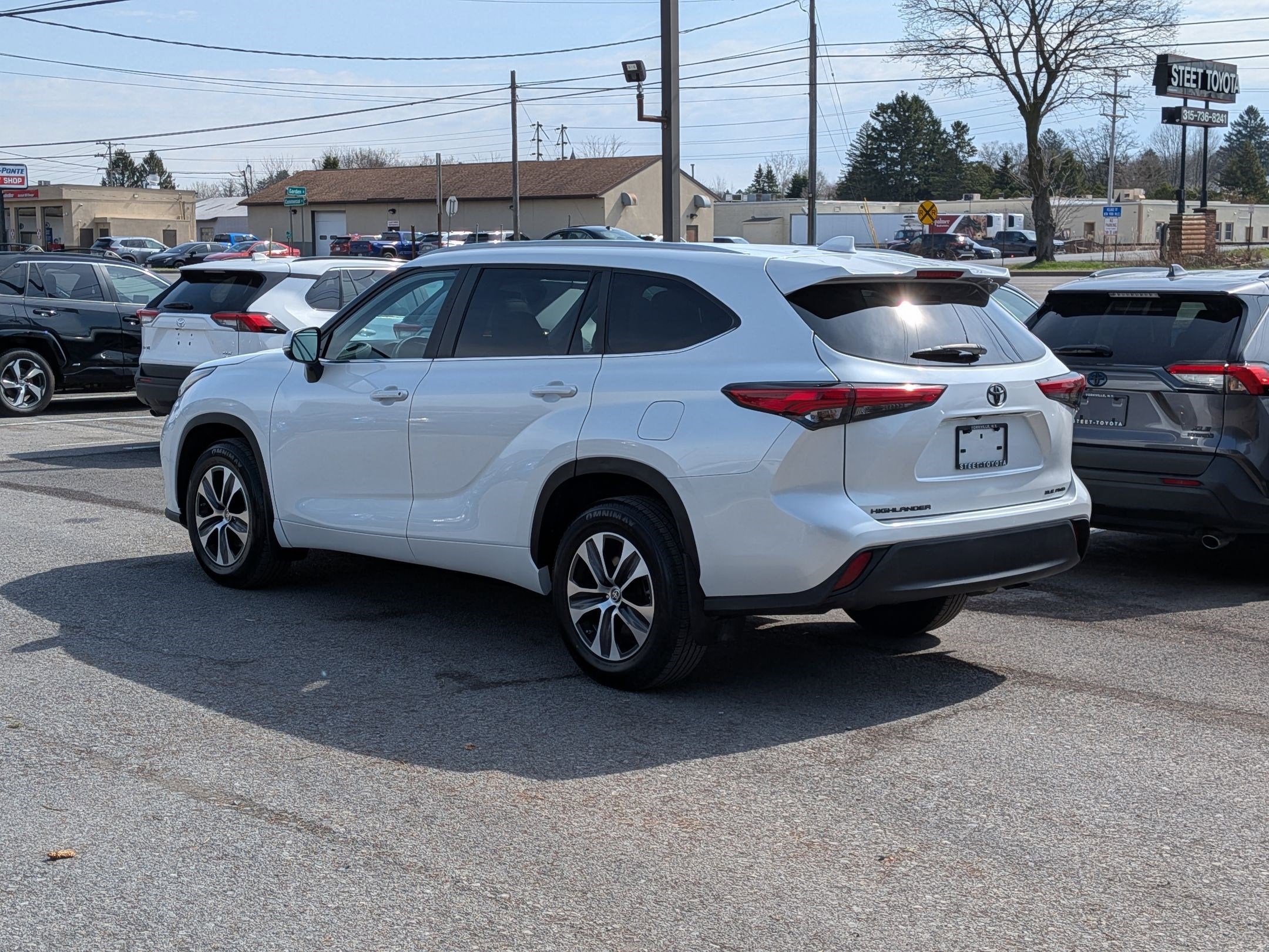2023 Toyota Highlander XLE