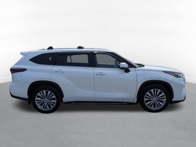 2024 Toyota Highlander Platinum