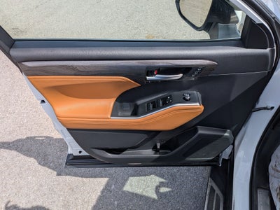2024 Toyota Highlander Platinum