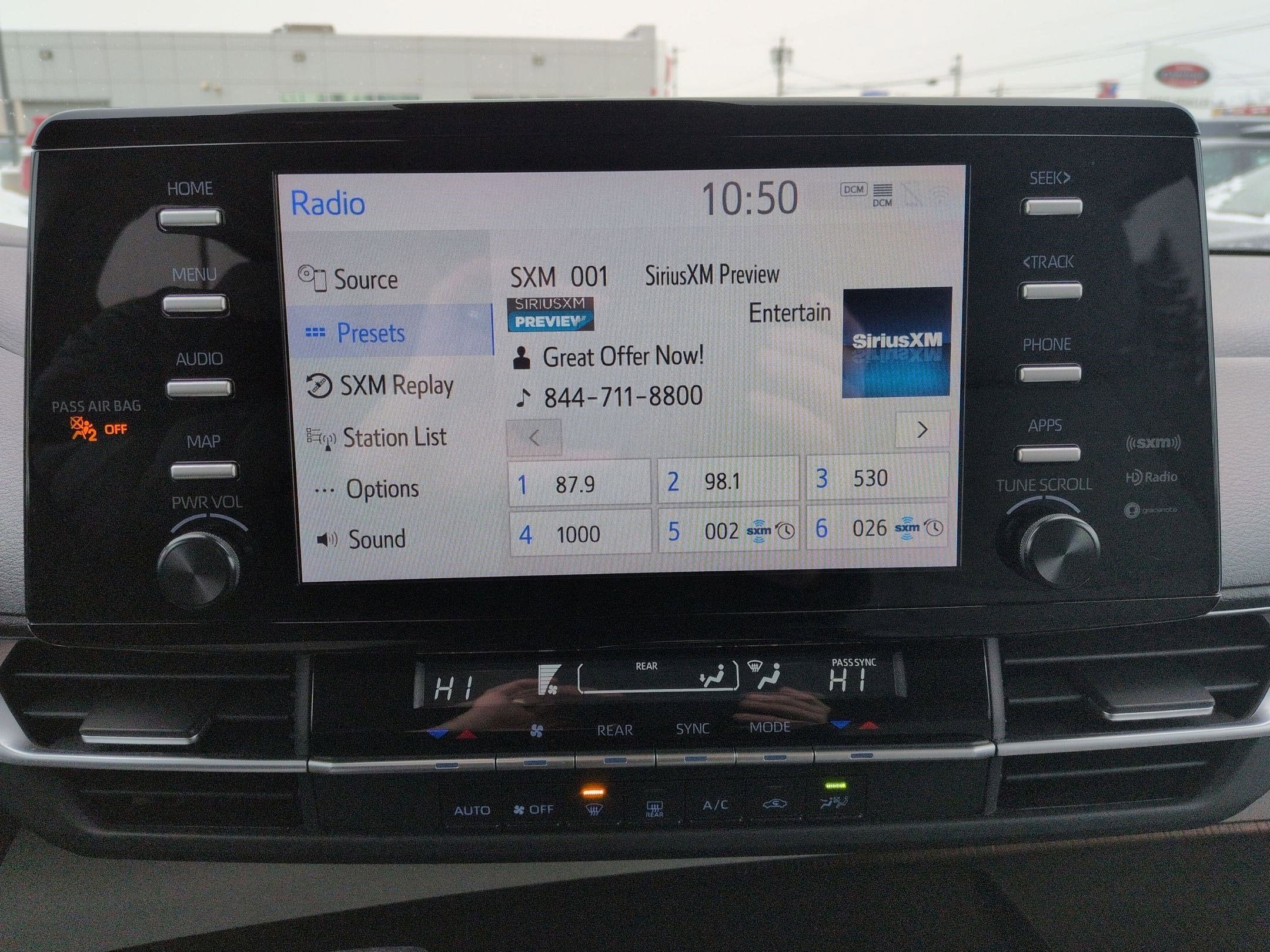 2023 Toyota Sienna LE AWD 8 Passenger