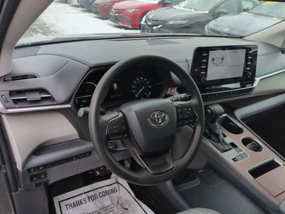 2023 Toyota Sienna LE AWD 8 Passenger