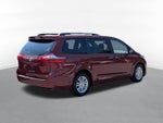2015 Toyota Sienna XLE 8 Passenger