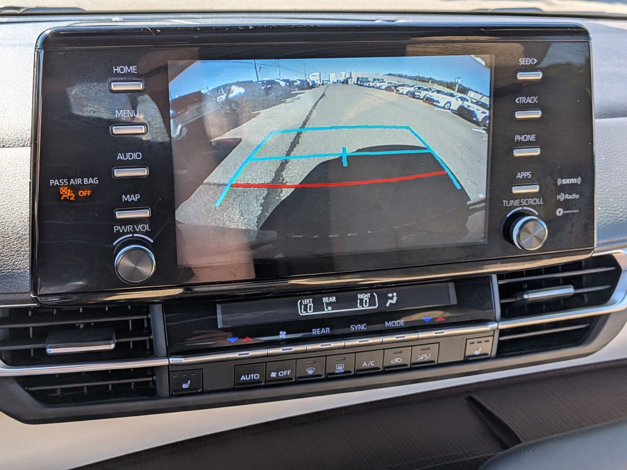 2024 Toyota Sienna XLE 8 Passenger