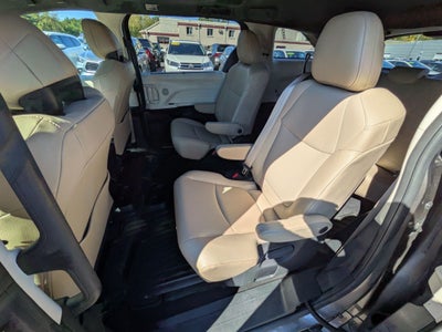 2024 Toyota Sienna XLE 8 Passenger