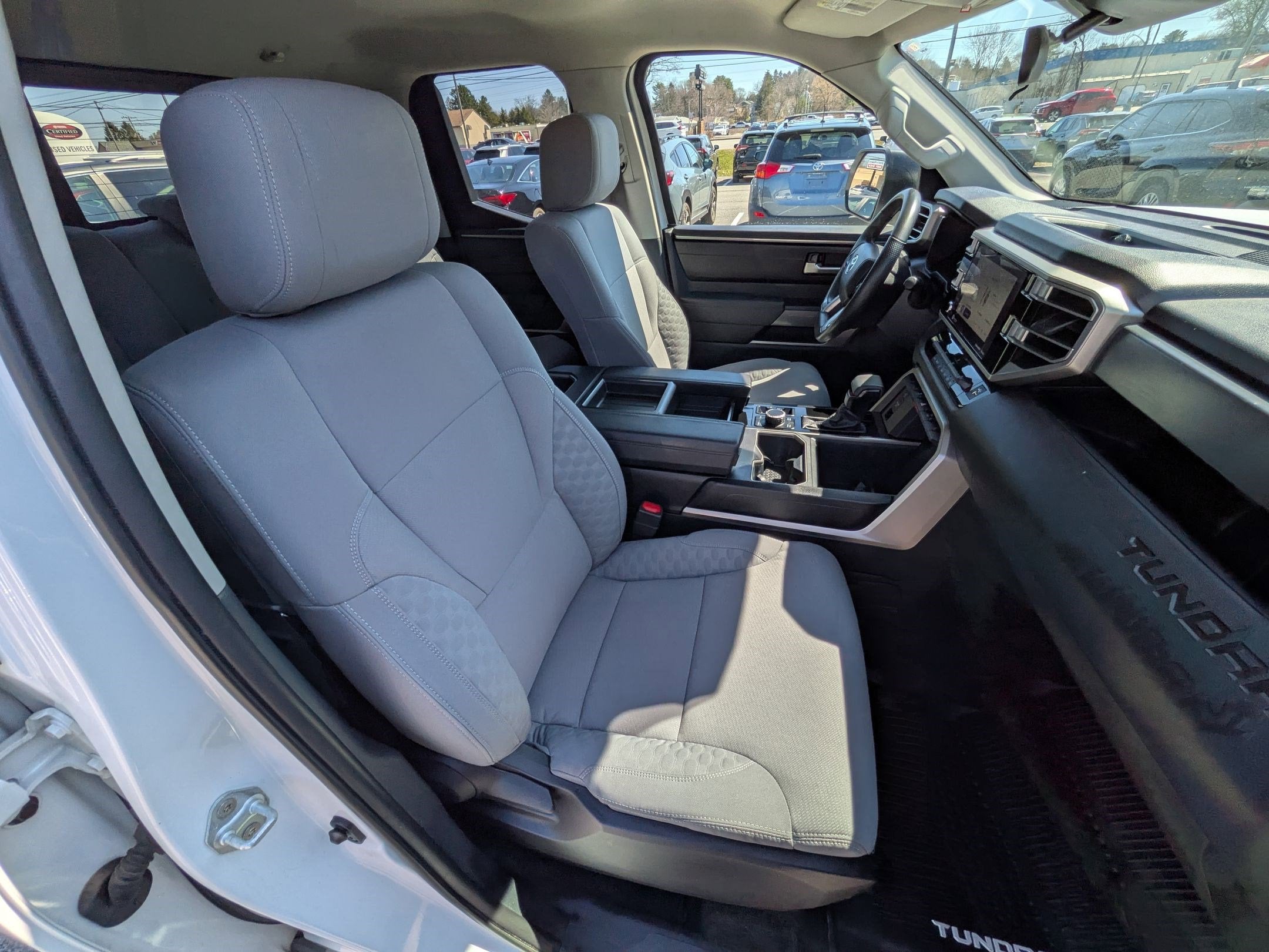 2023 Toyota Tundra SR5 w/ Off Road Pkg