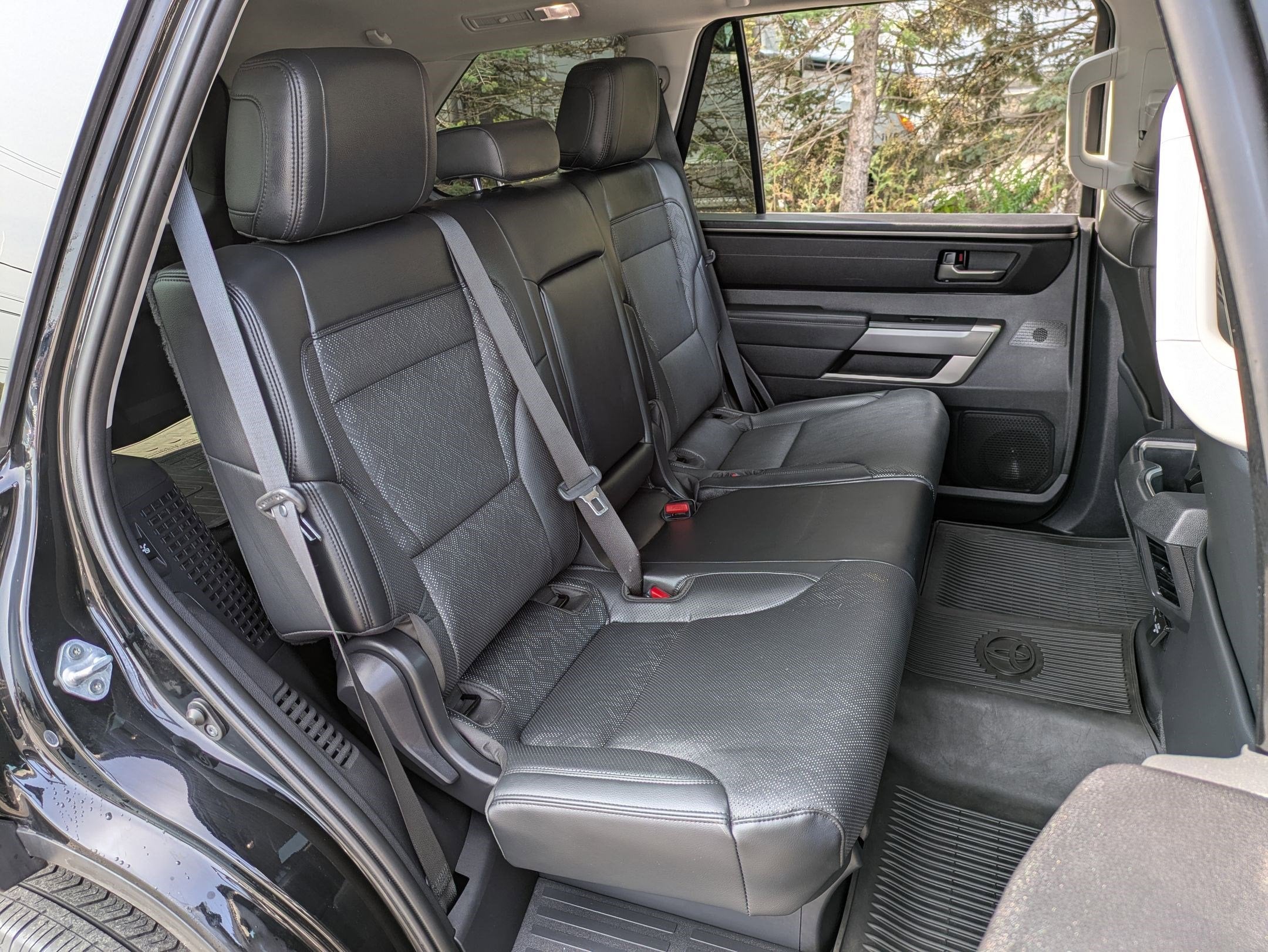 2024 Toyota Sequoia SR5