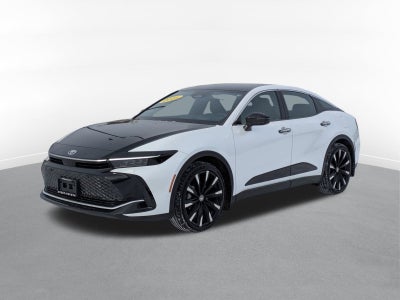 2025 Toyota Crown Platinum